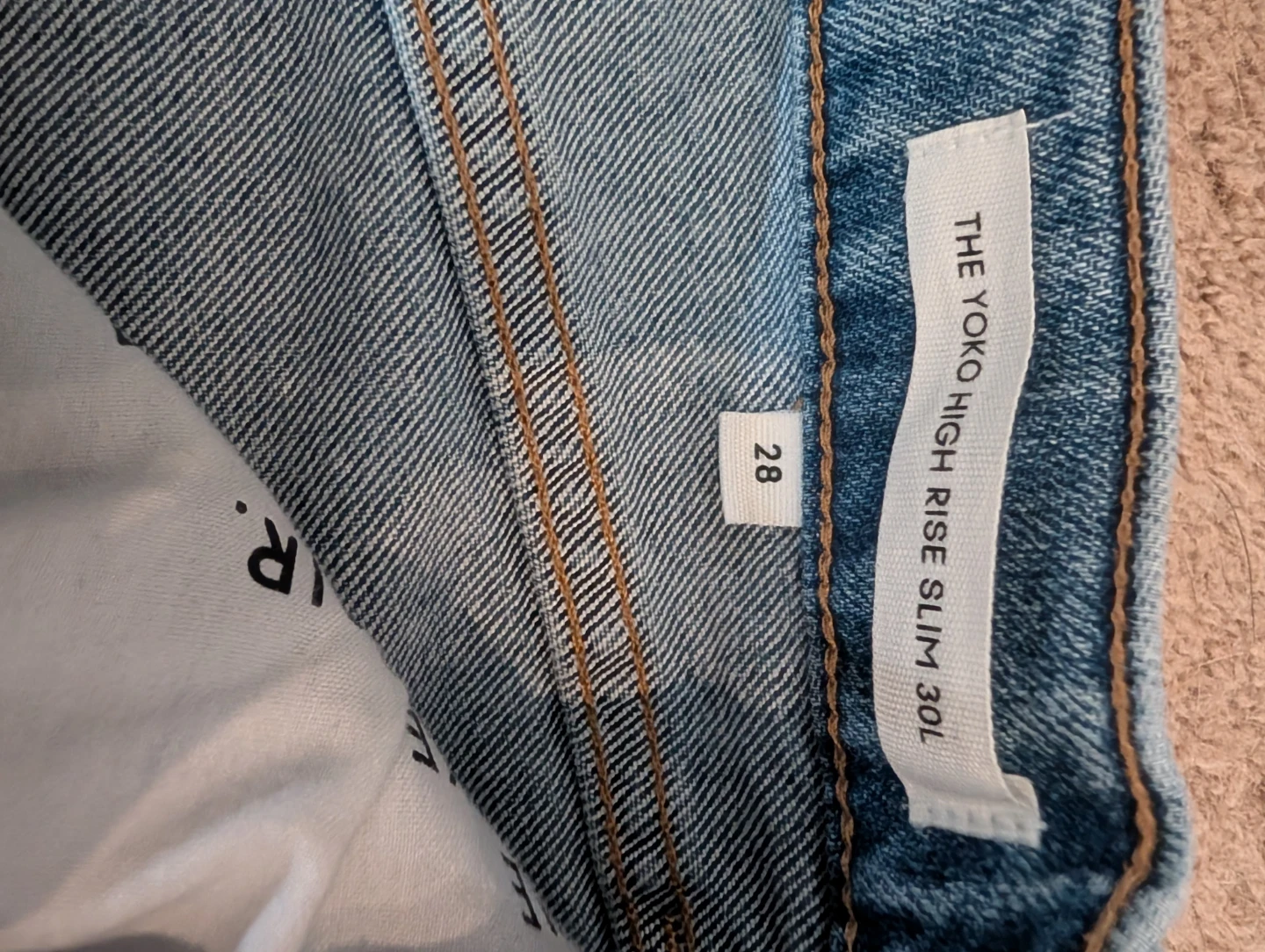 Denim Forum The Yoko High Rise Slim Jeans Size 28 - photo 3
