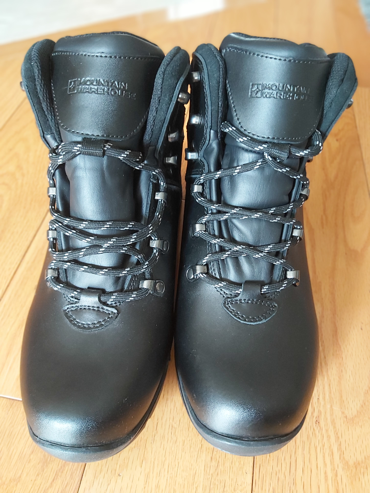 NEW Size 9.5 Mountain Warehouse Black Hiking Boots