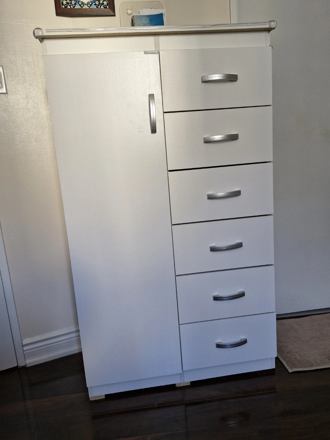 White Chest of Drawers with Cabinet