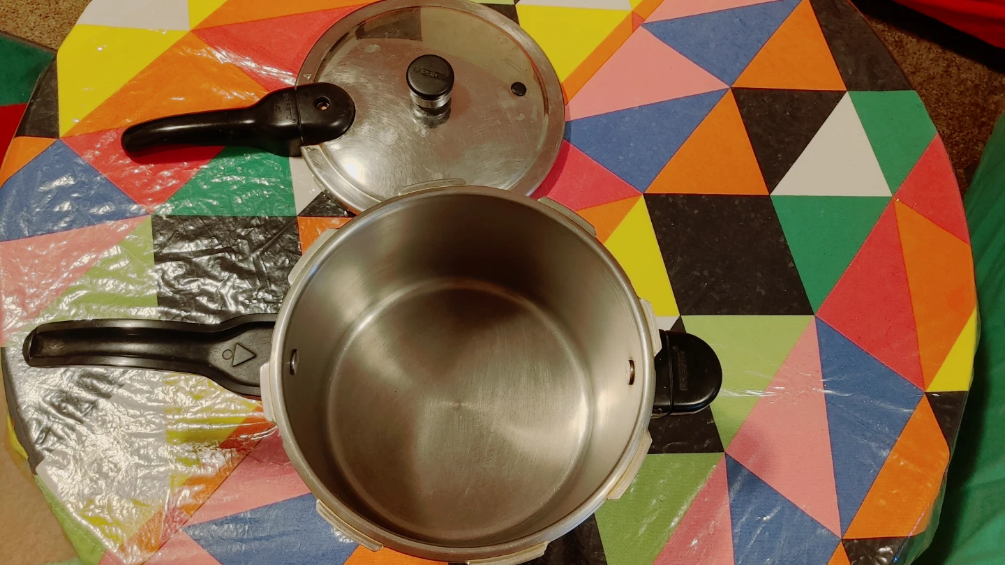 Pressure Cooker