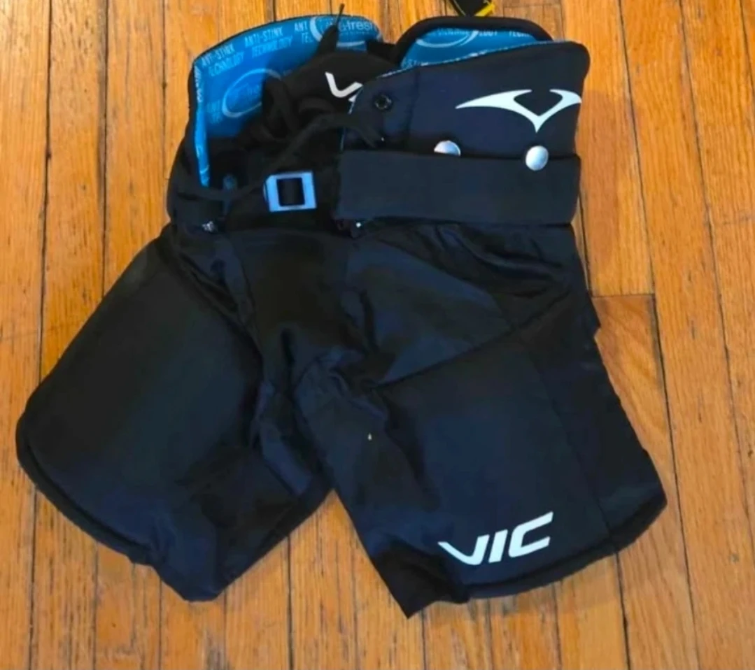 Youth small VIC Hockey Pants