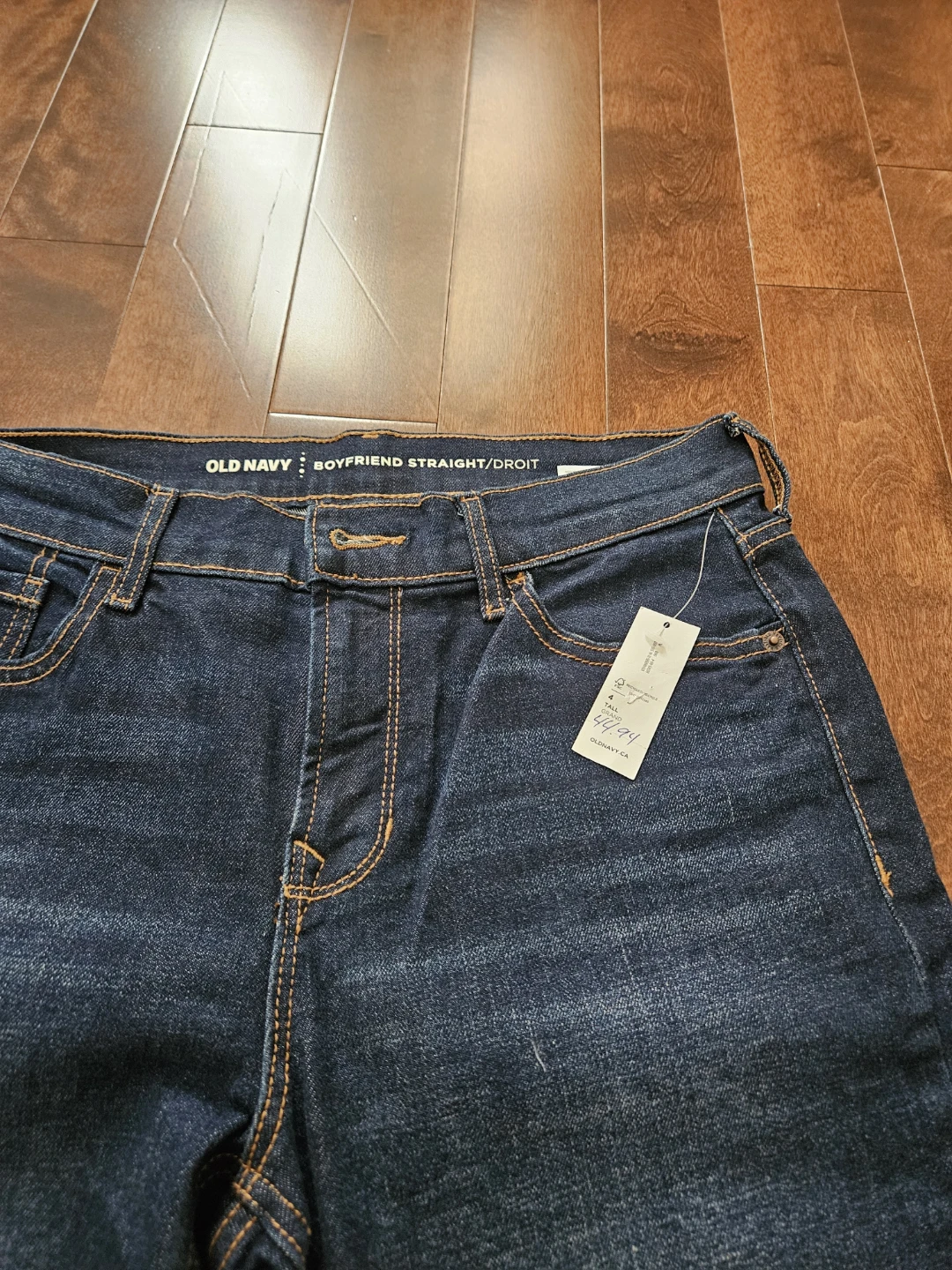Brand new Old Navy Boyfriend Straight Jeans - Dark Wash size 4 - photo 4