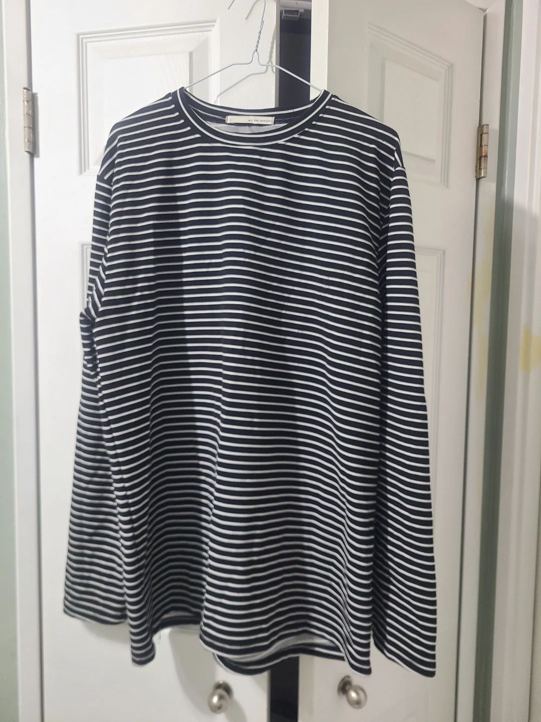 Bundle of 4 shirts - photo 2