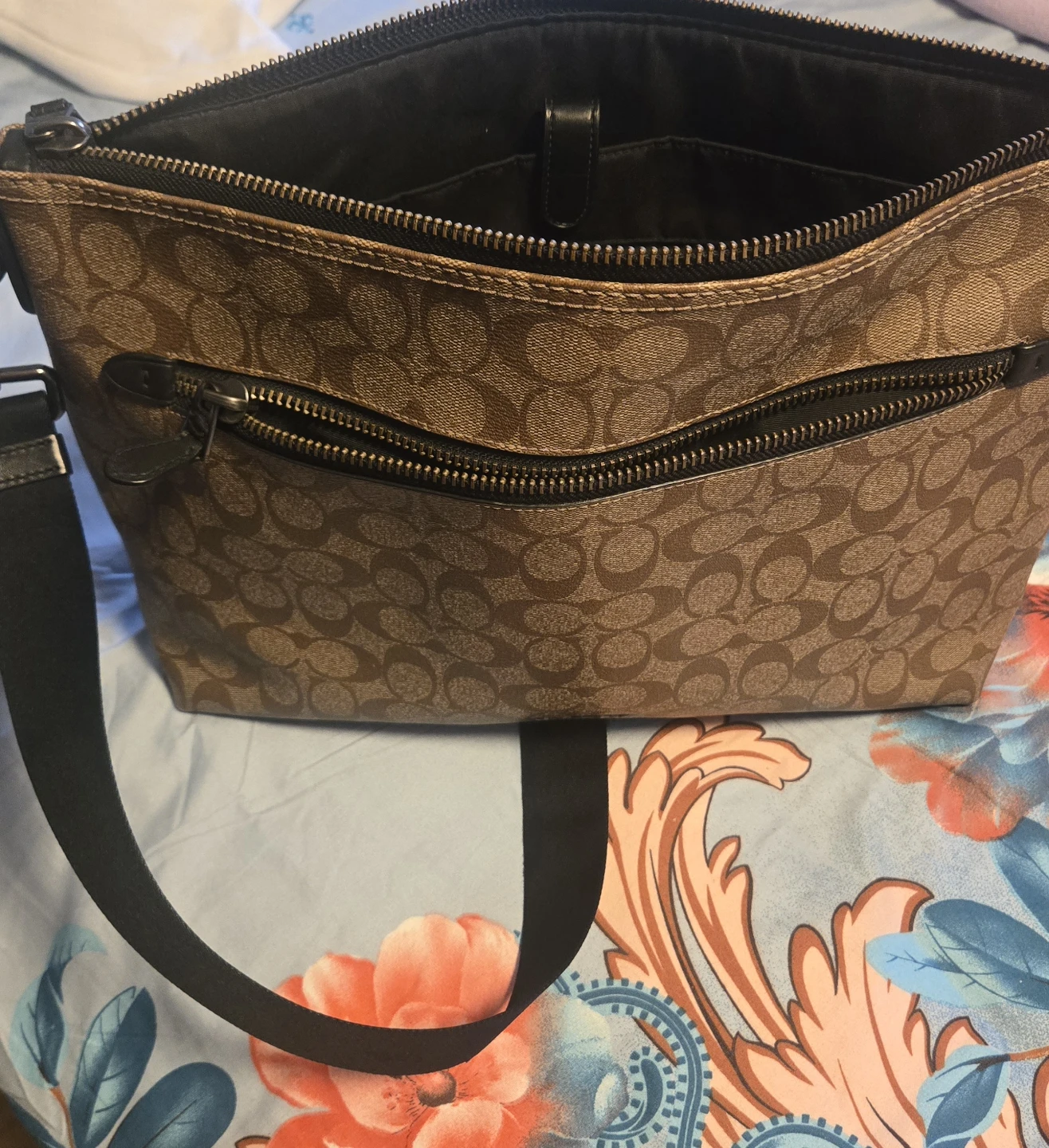 Coach Signature Pattern Crossbody Bag - photo 2