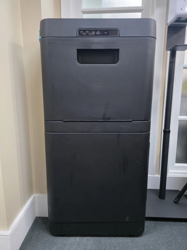 Danby Drop off mailbox - Black