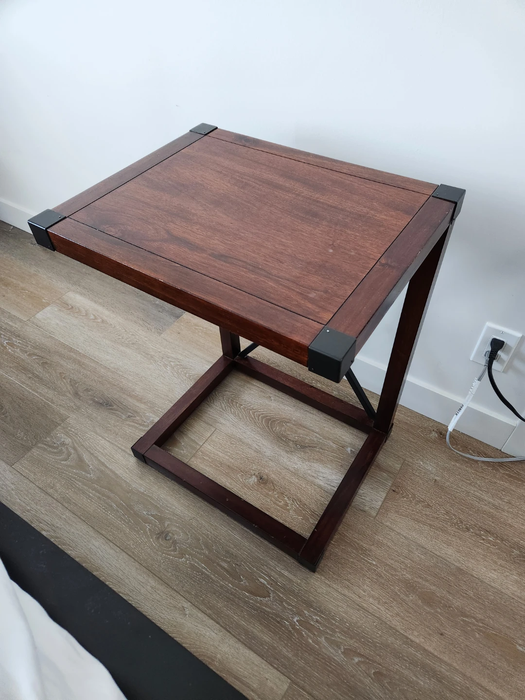 C-Table Side Table