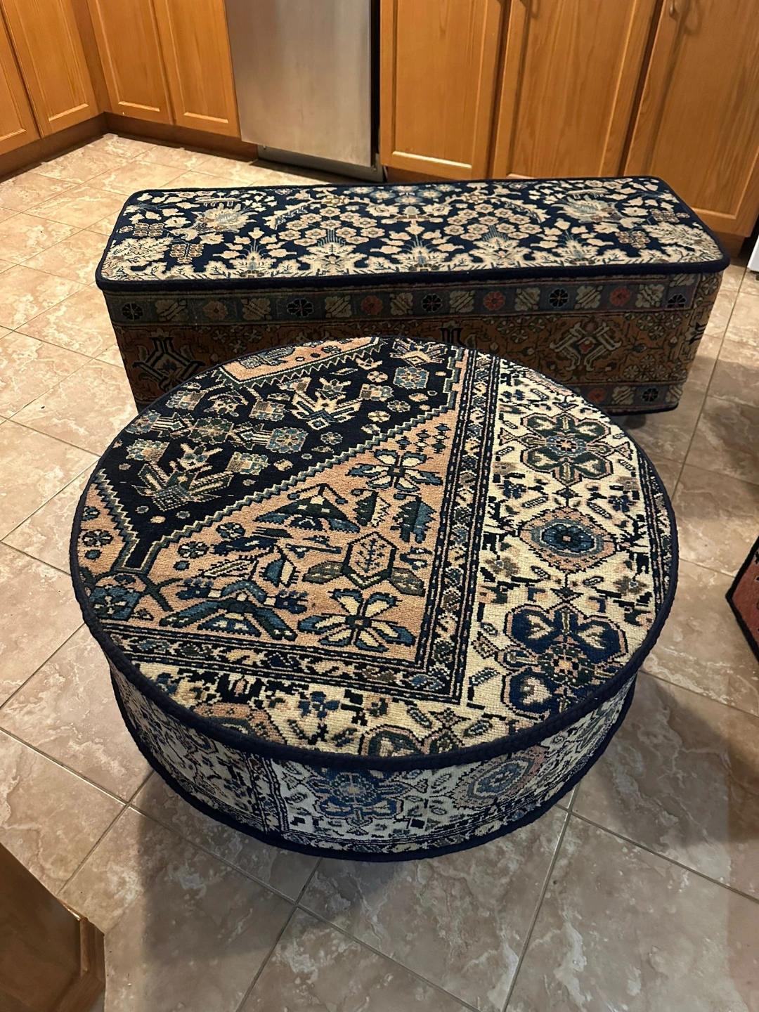 Bench/ Ottoman and Trunk Set with Persian-Style Rug Cover - photo 5