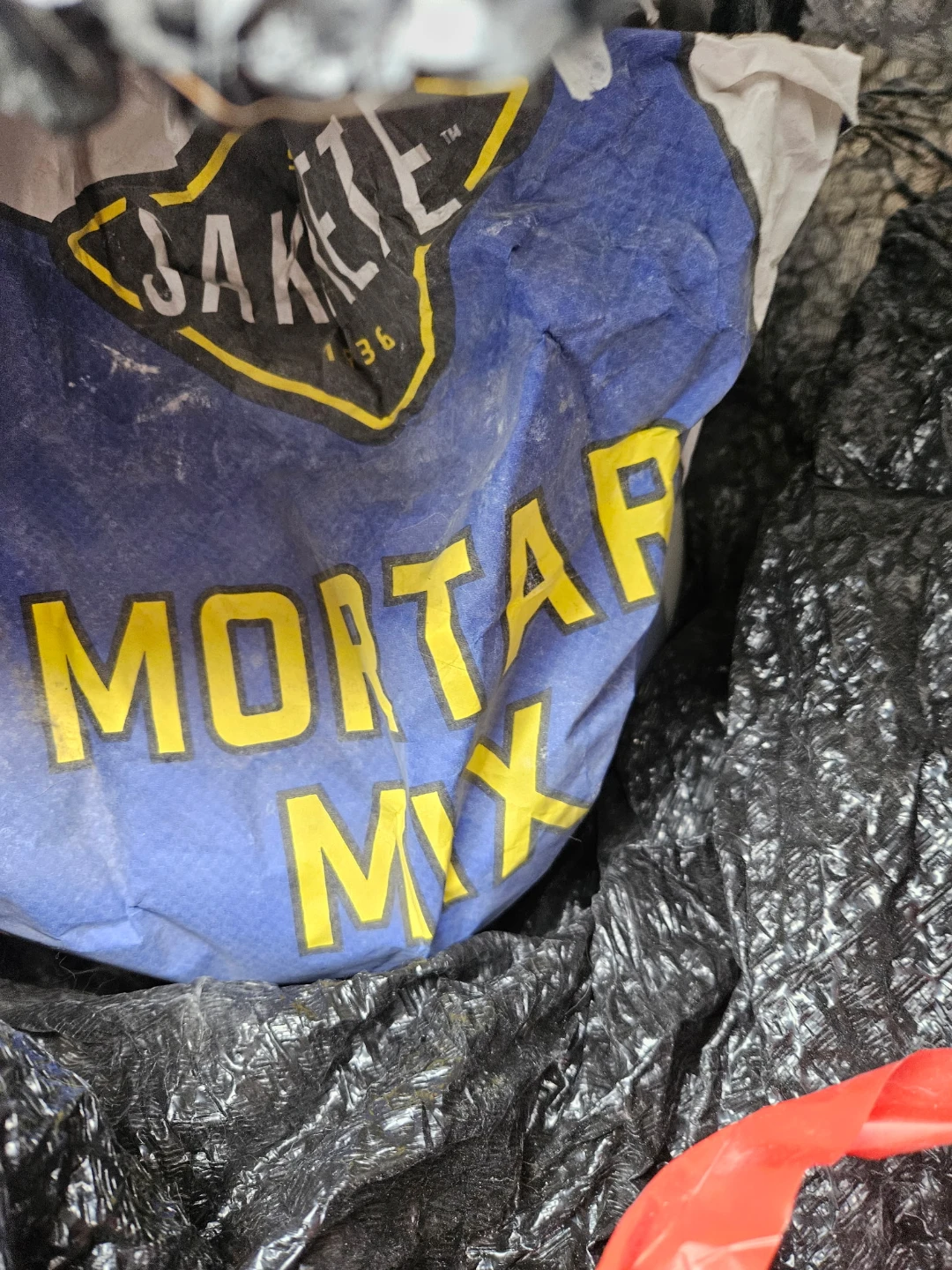 SAKRETE Mortar Mix & Polyblend Grout