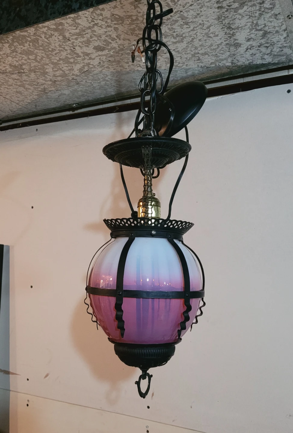 Vintage Pink Cranberry Swag Lamp - photo 2