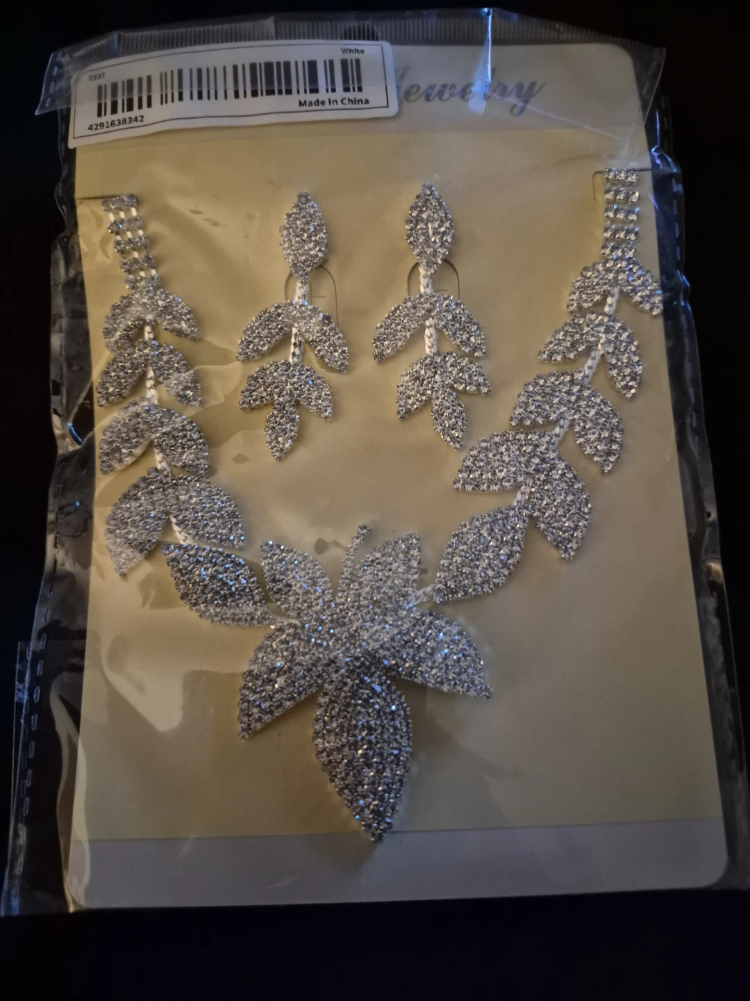 New White Rhinestone Jewelry Set