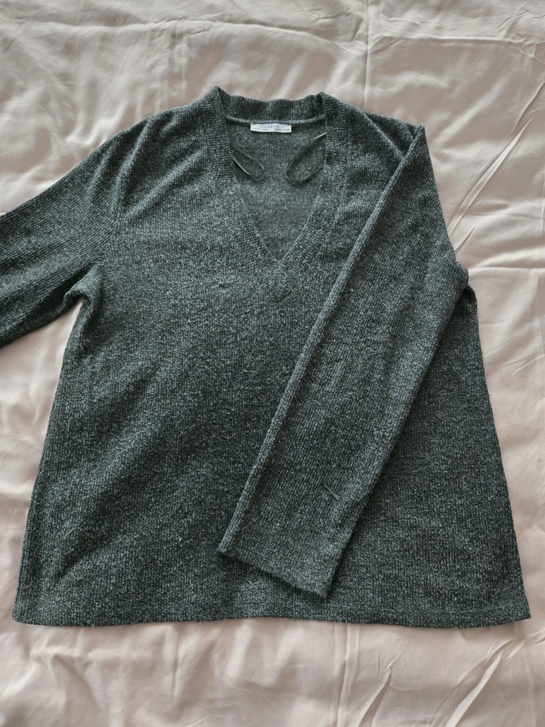 Zara Basic V-Neck Sweater - Green
