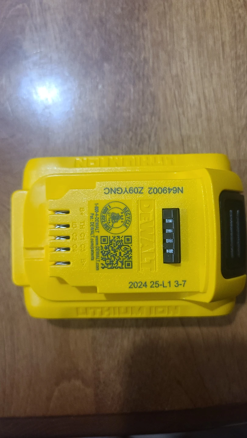 NEW DEWALT 20V MAX 2.0Ah Batteries - Compact Lithium-Ion 🏆 - photo 2