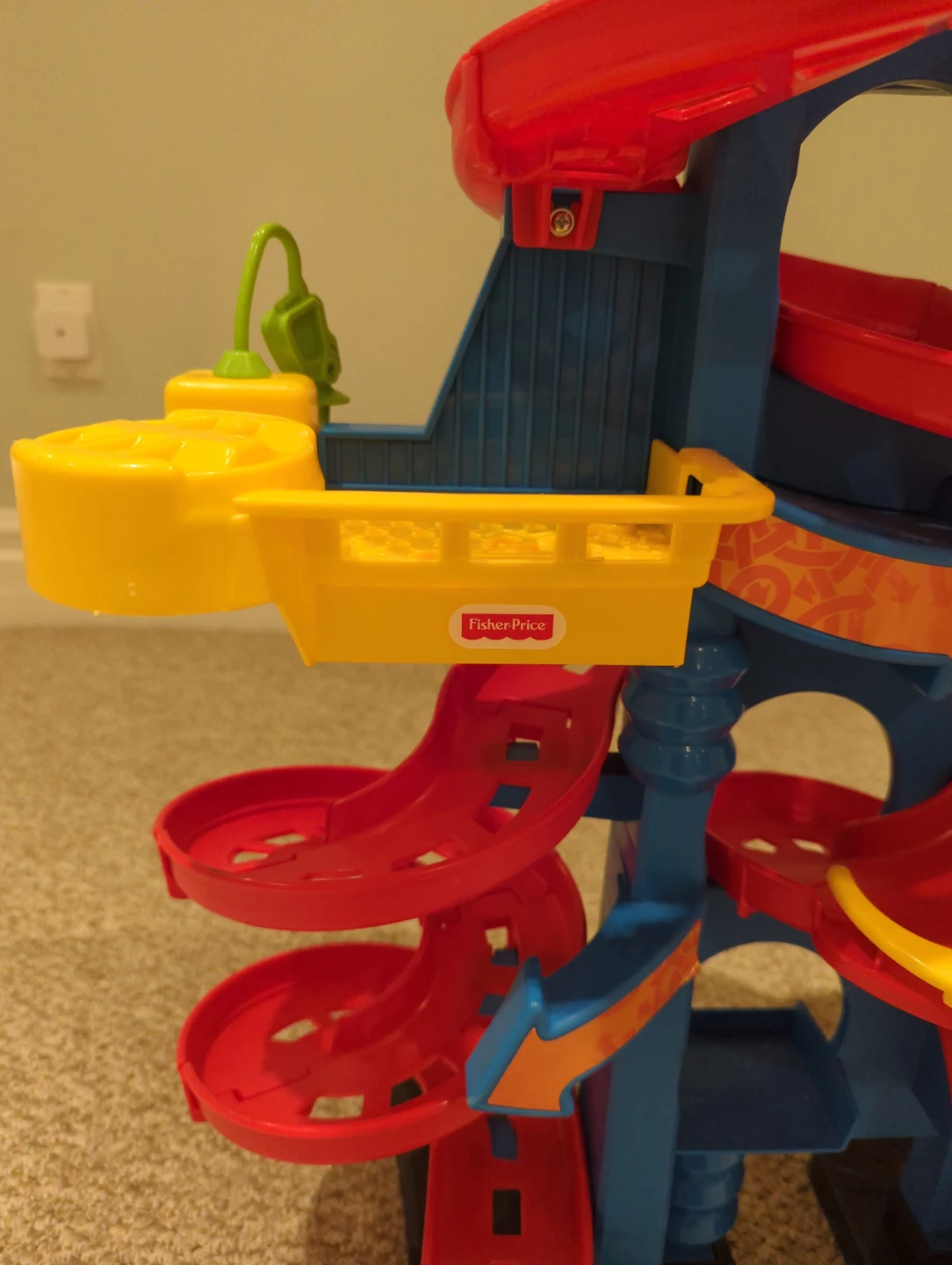 Fisher-Price Little People Launch & Loop Raceway - photo 2