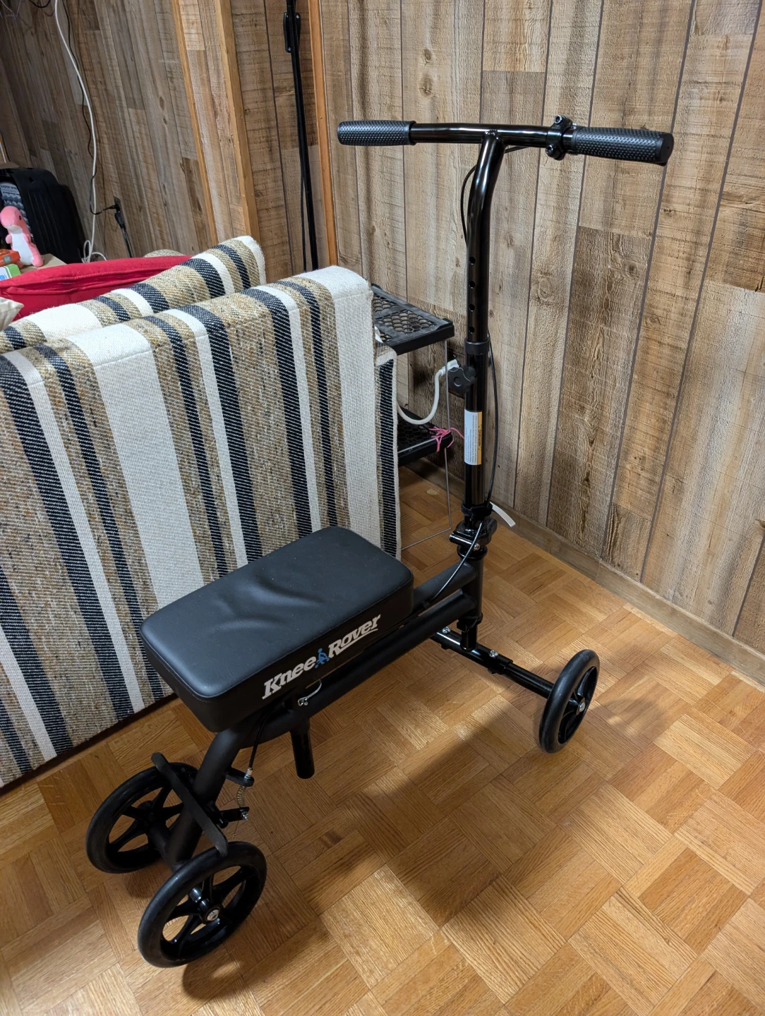 KneeRover Knee Scooter Walker / Mobility Scooter