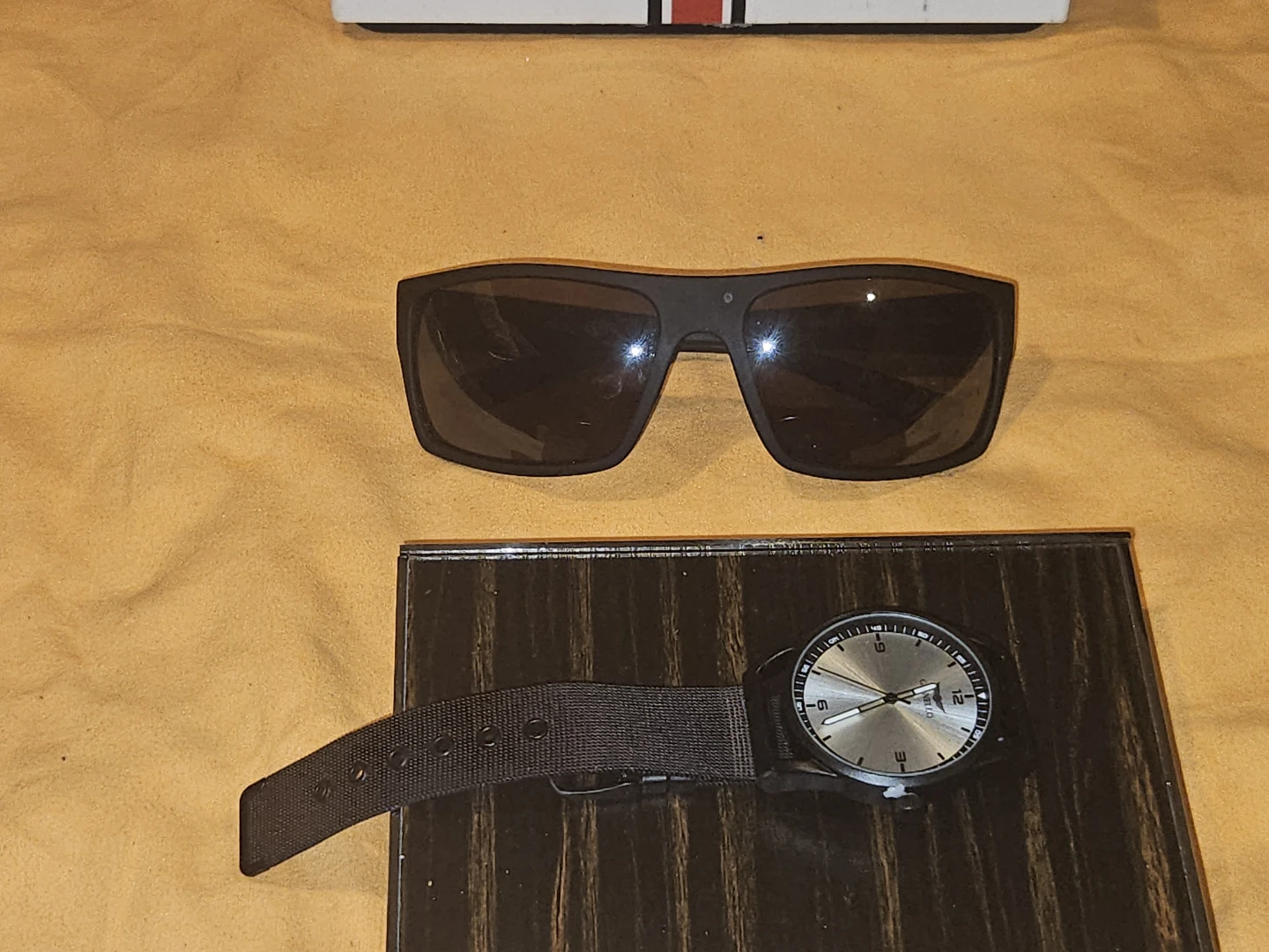 Carrillo Watch & Sunglasses - photo 3