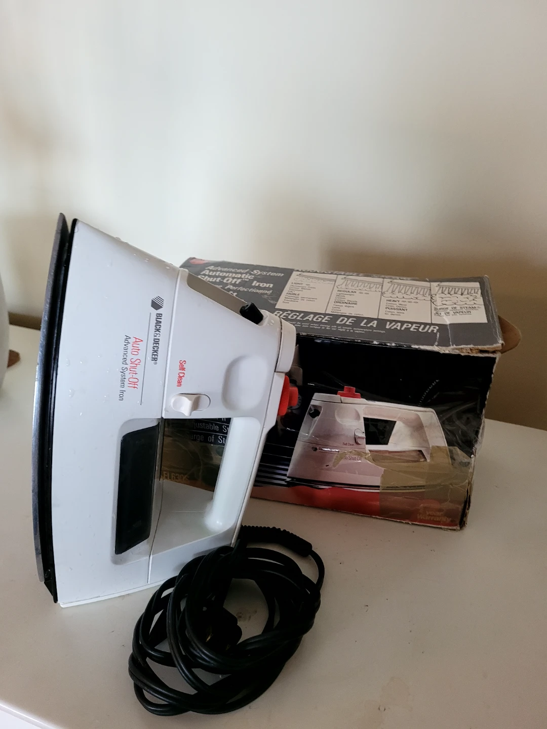 Black & Decker Auto Shut-Off Iron