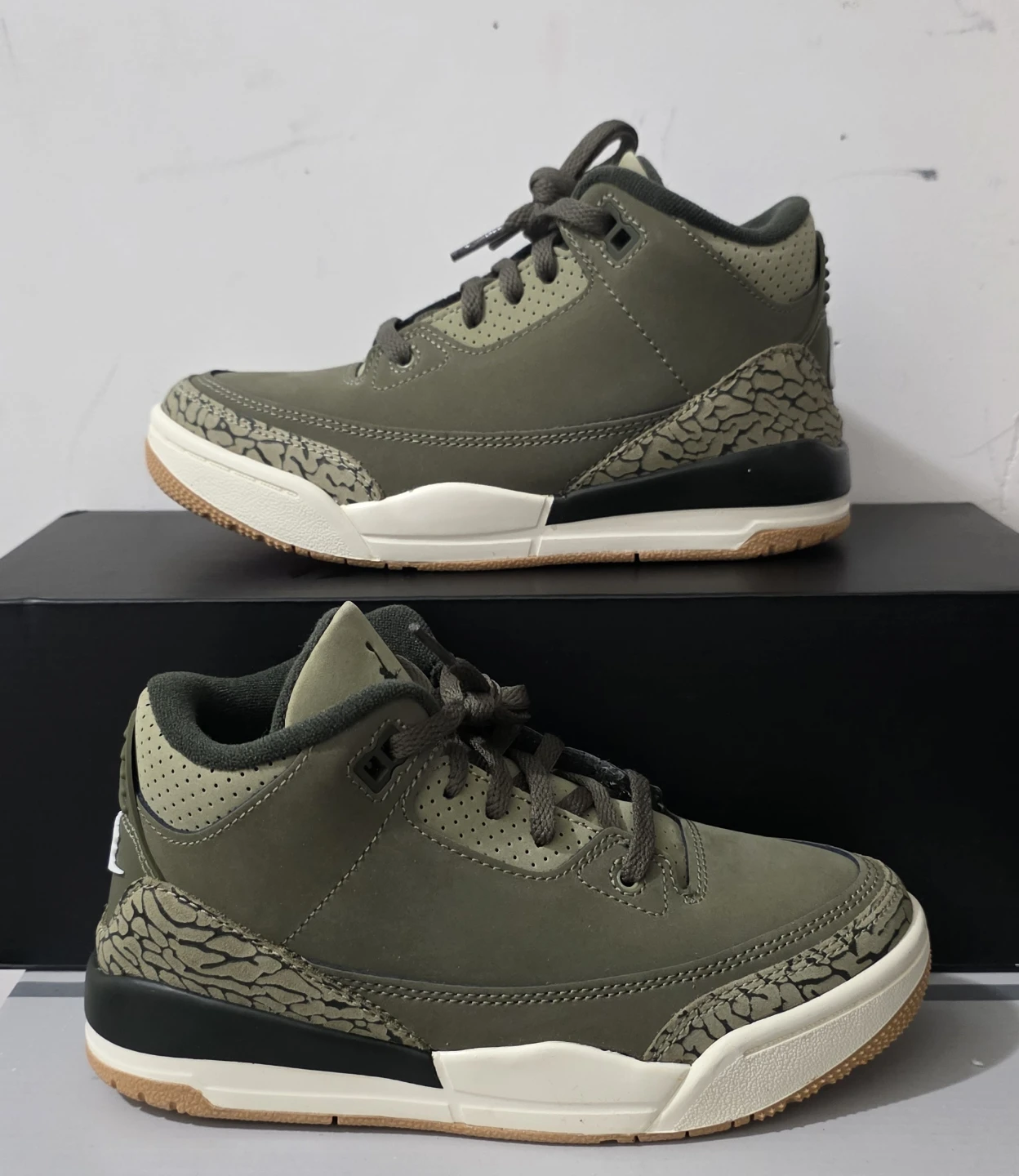Jordan 3 Retro Médium Olive PS