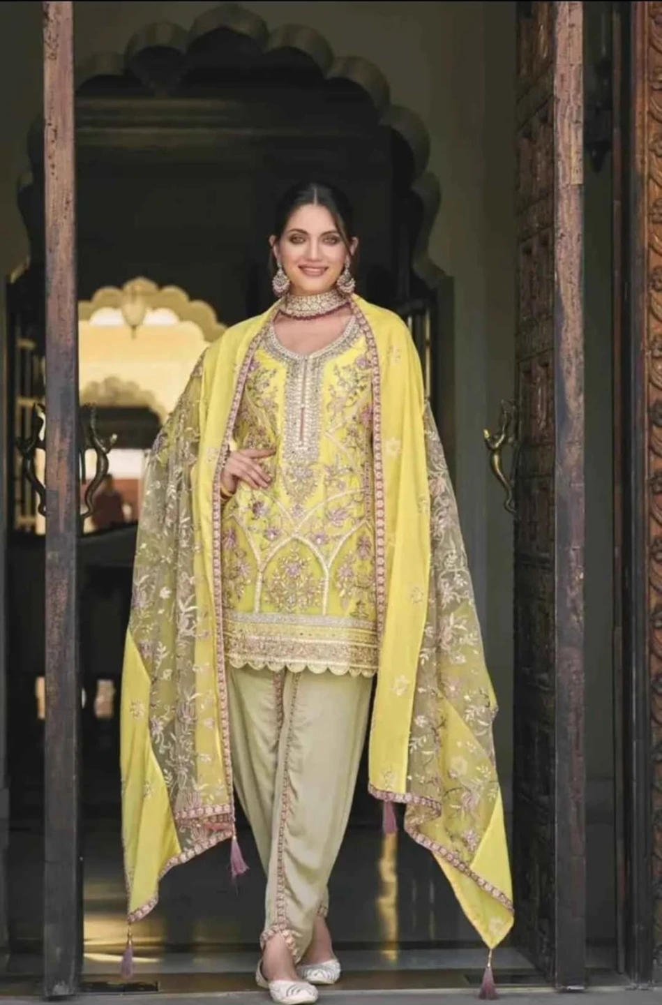 Eid blow out sale - photo 3