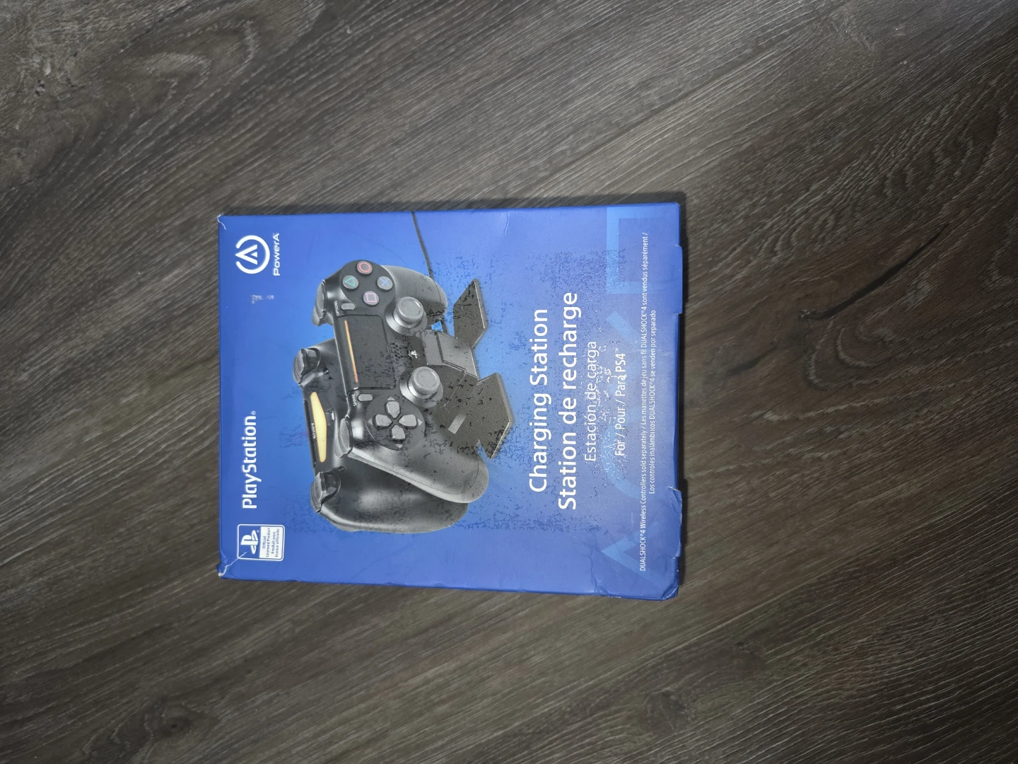 PS4 Dualshock Controllers (black & red) & Charging Station - photo 5