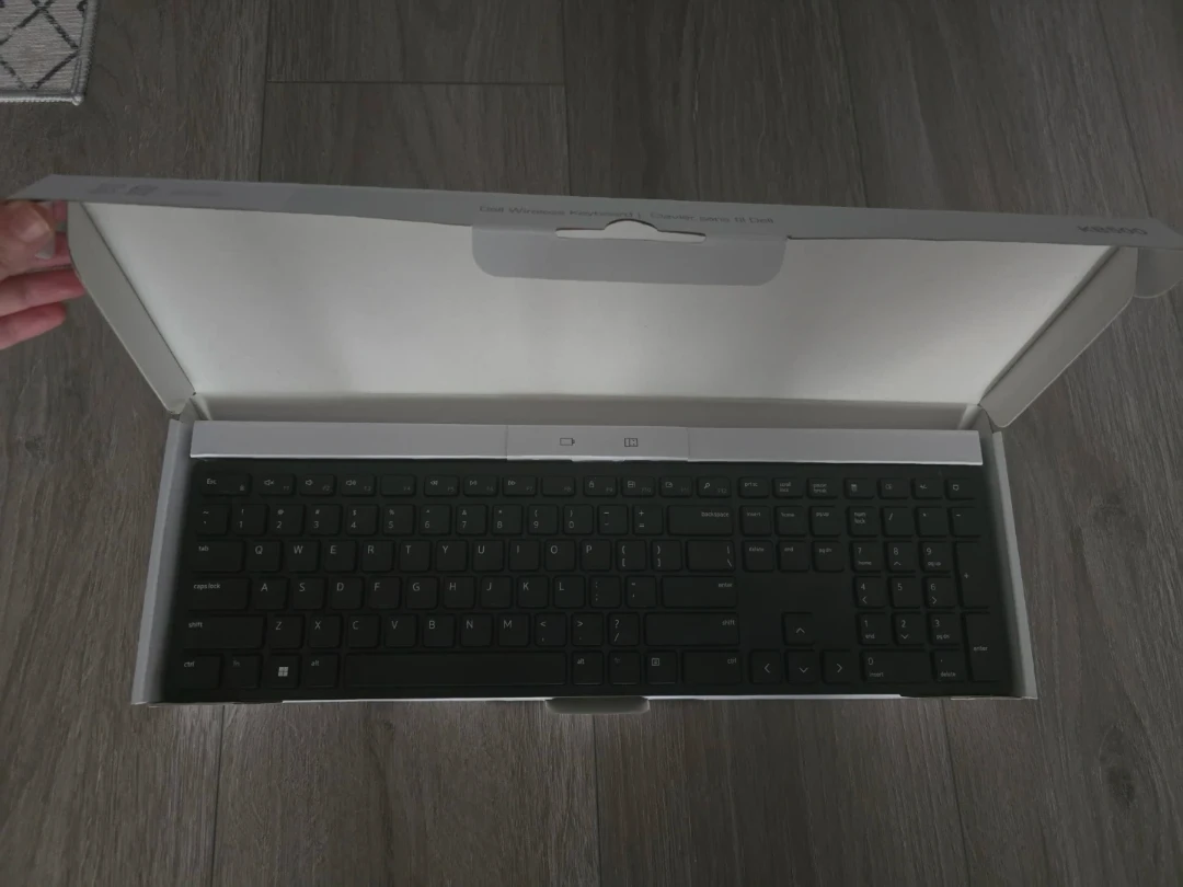 Dell Wireless Keyboard - photo 2