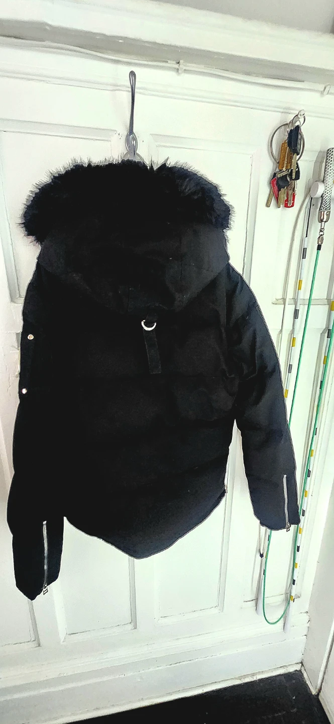 Moose Knuckles Black Down Heavy Jacket - photo 4