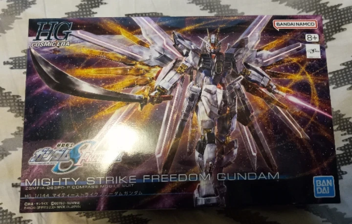 HG 1/144 Mighty Strike Freedom Gundam Model Kit