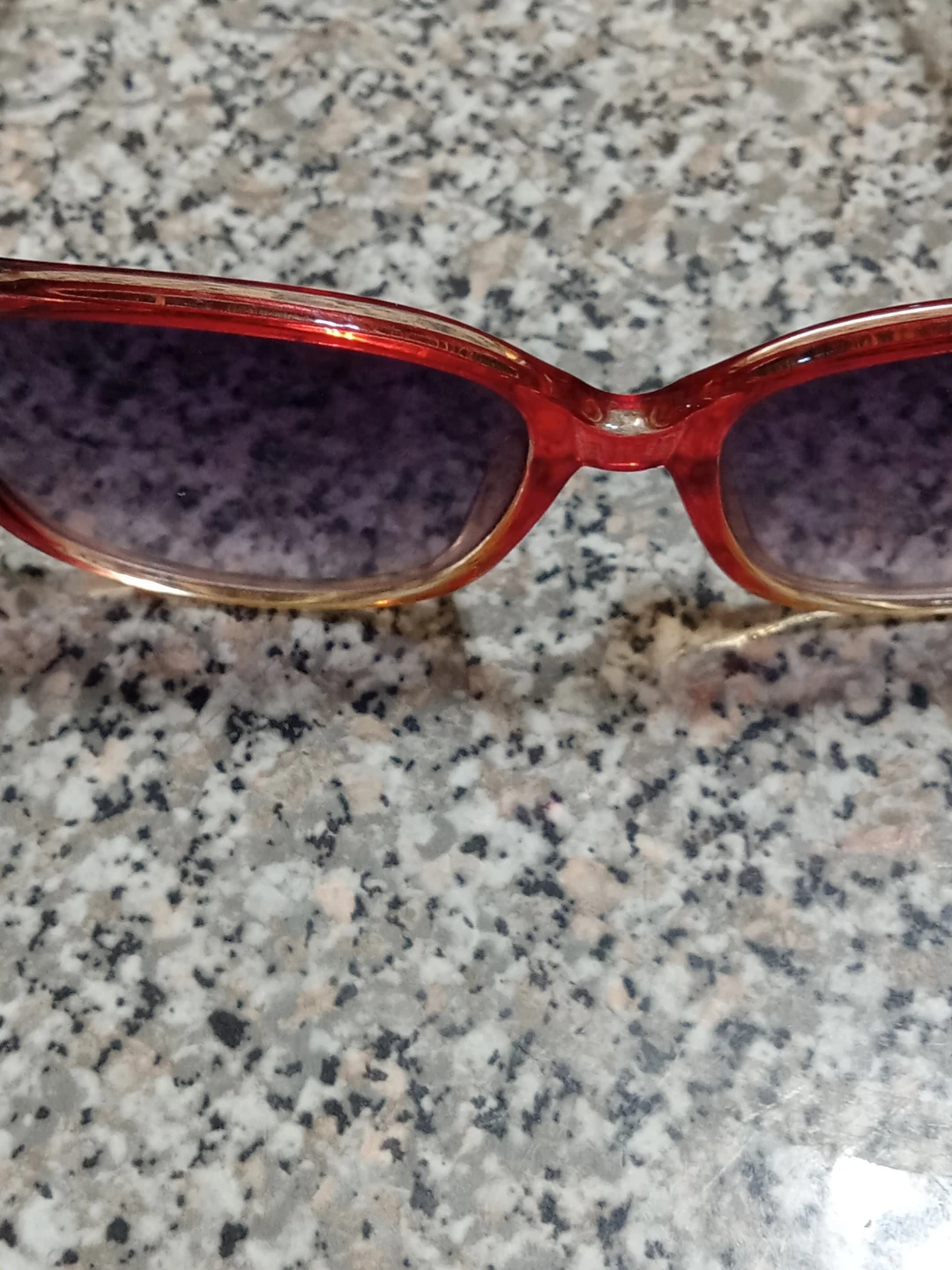 Gucci Sunglasses Red