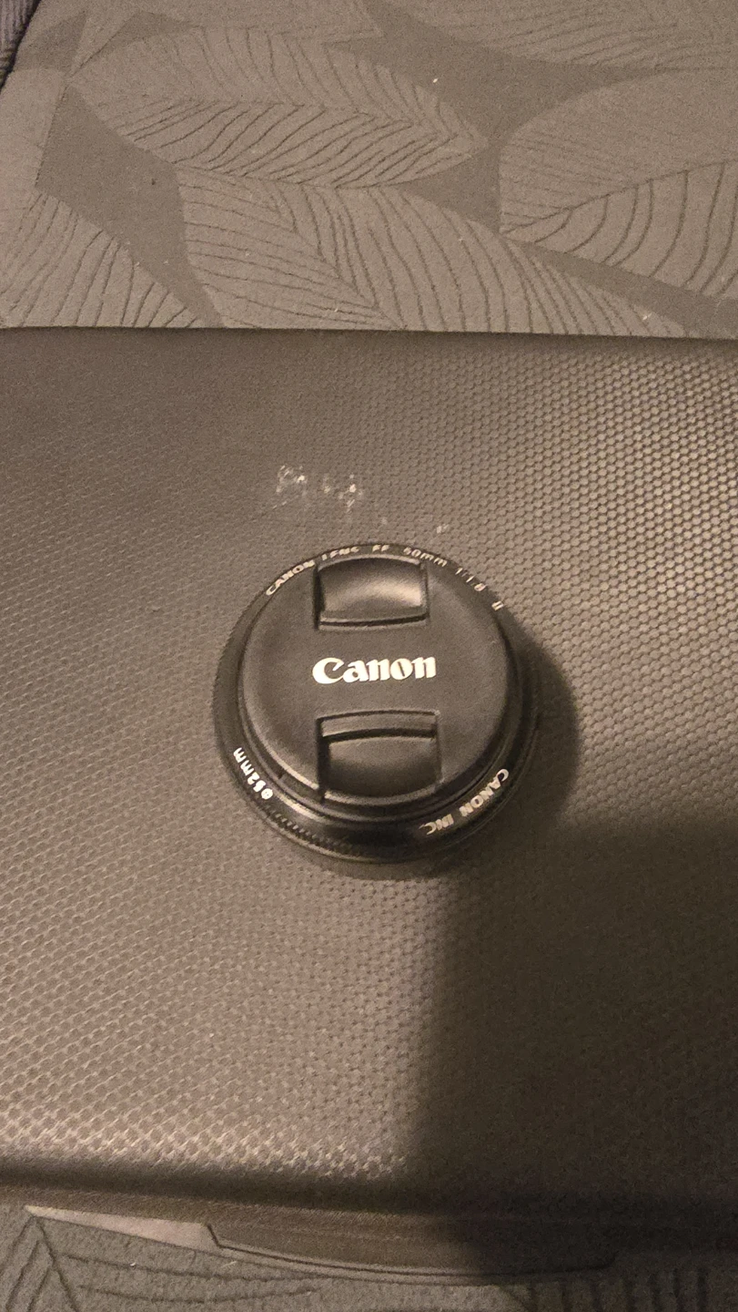 Canon EF 50mm f/1.8 II Lens - photo 2