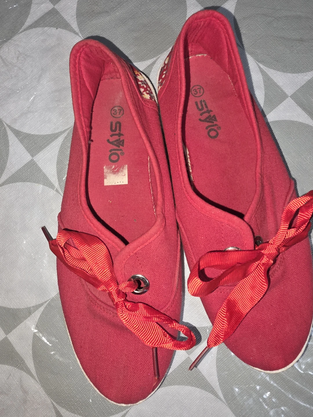 Stylo Red Floral Accent Canvas Shoes - Size 37 - photo 4
