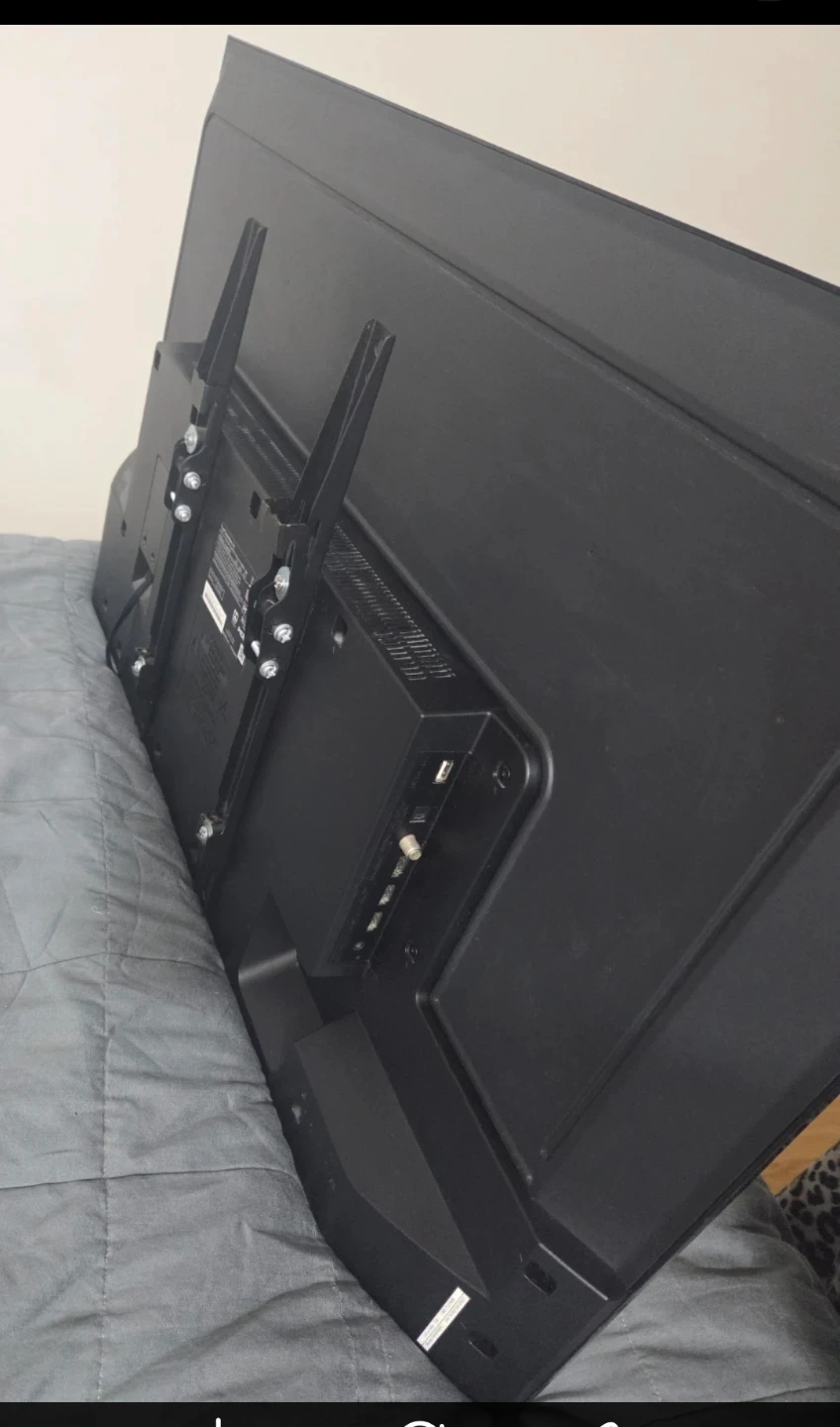 SANYO 40'' TV