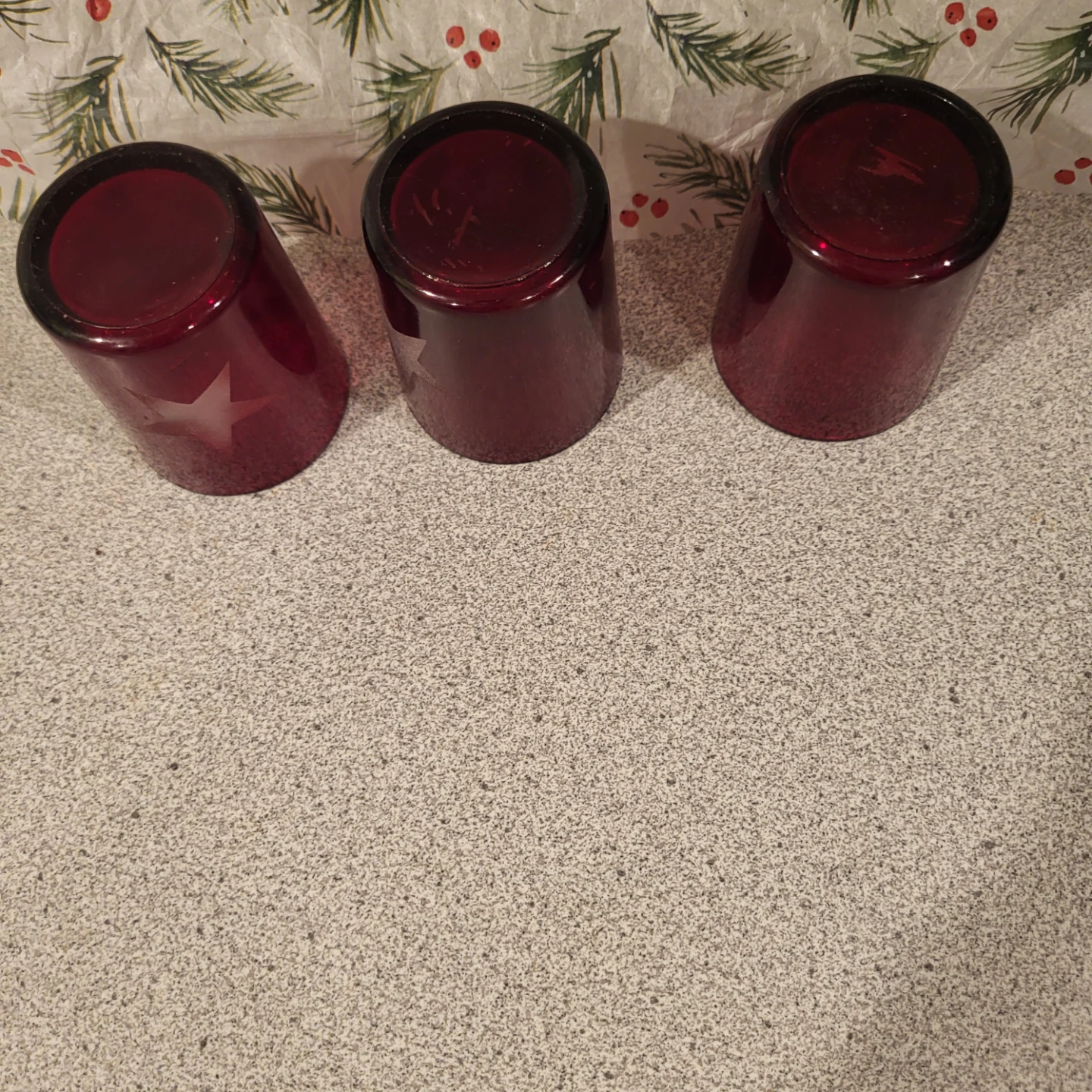 Red Glass Candle Holders with Star Design - photo 3