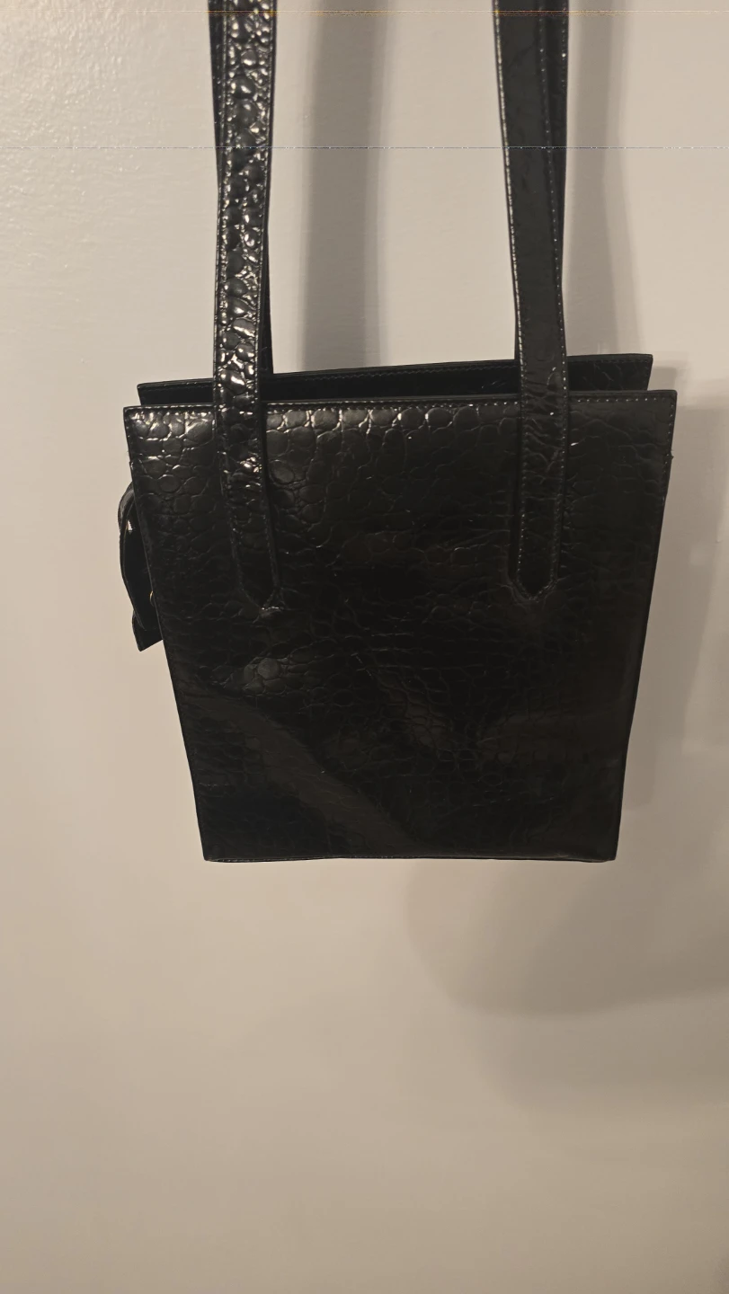 Black Croc Embossed Shoulder Bag - photo 5