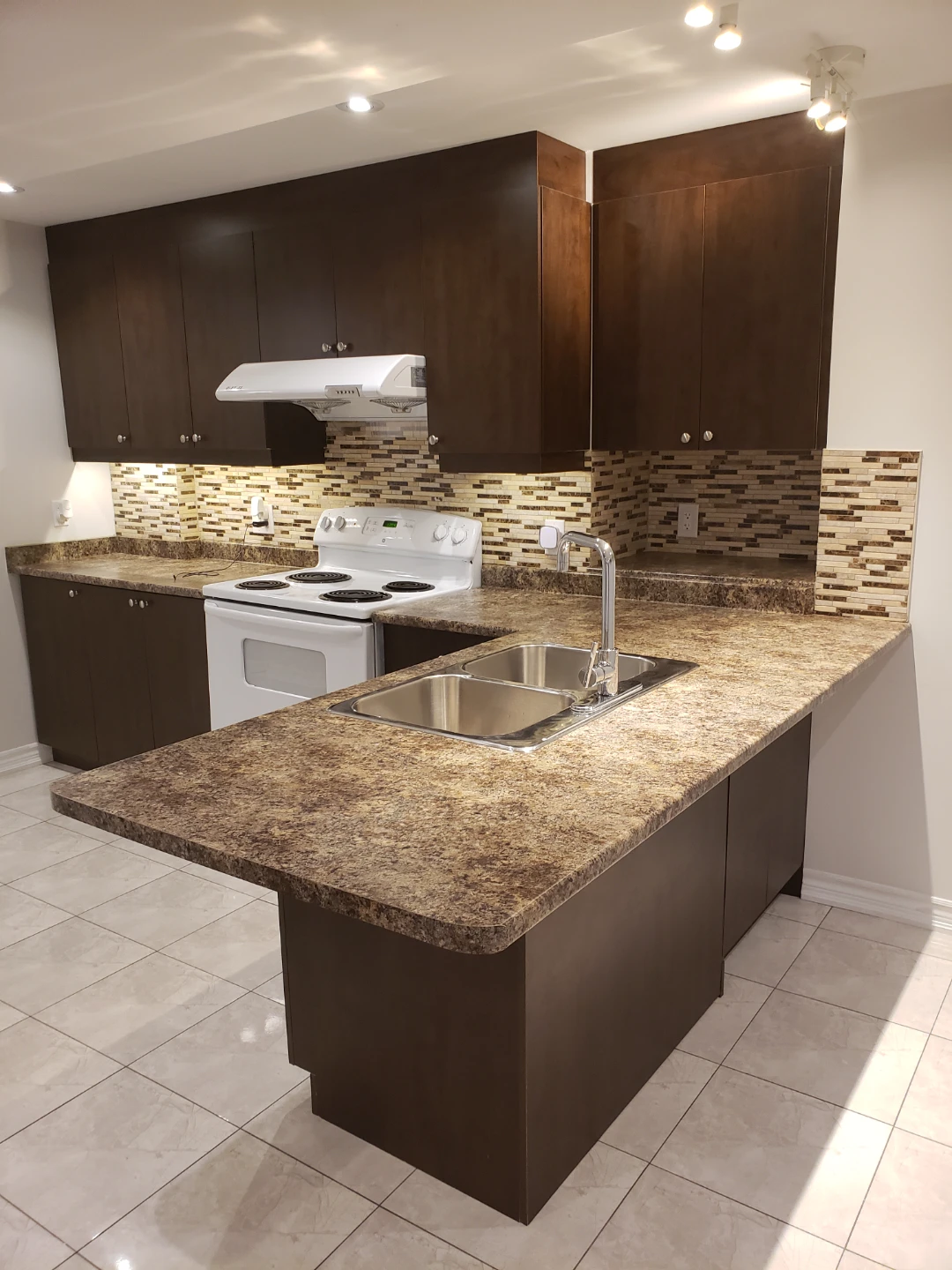 Two bedroom basement apartment for rent - photo 3