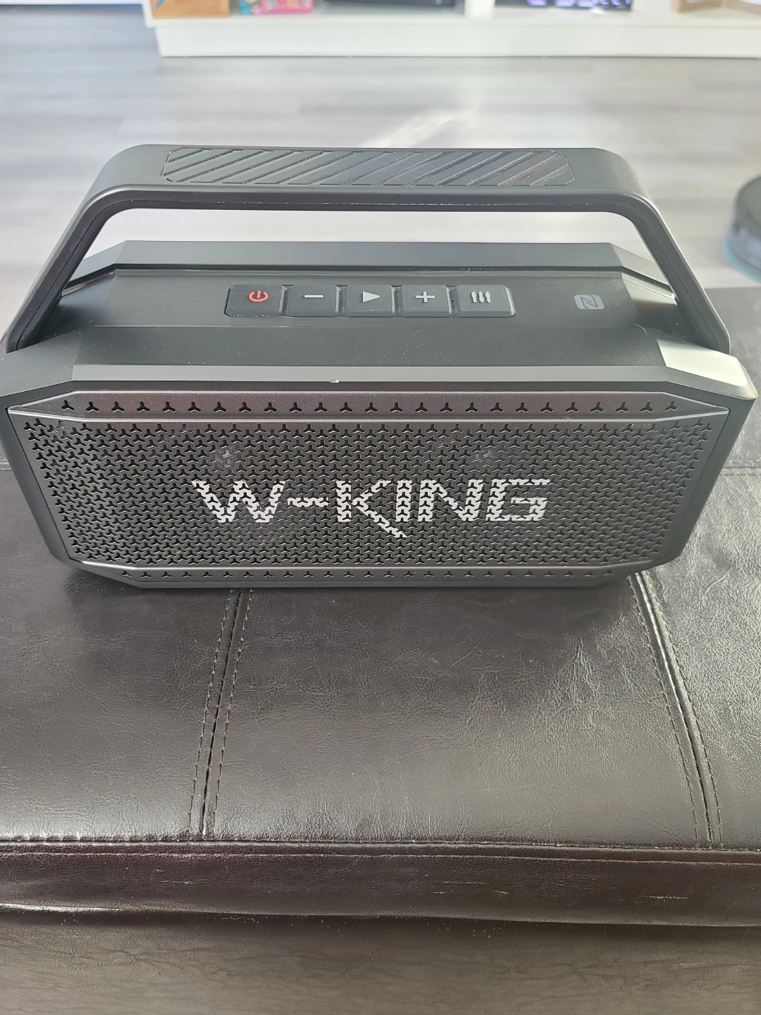 W-KING D9-1 Portable Wireless Speaker - Like New! - photo 4