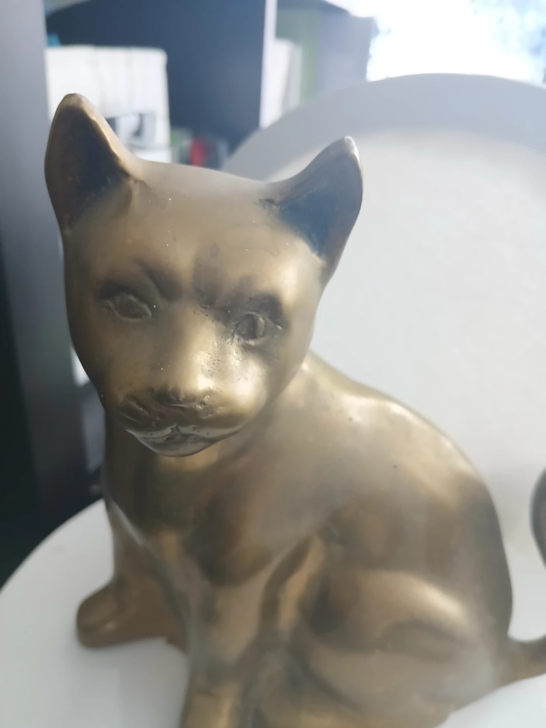 Vintage Traditional Brass Cat Sculpture, c. Mid 20th Century - photo 2
