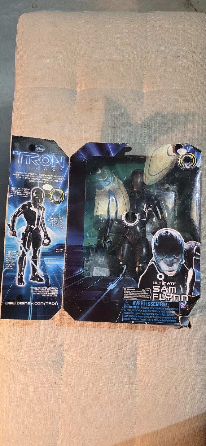 Disney Tron Legacy Ultimate Sam Flynn Action Figure - photo 2