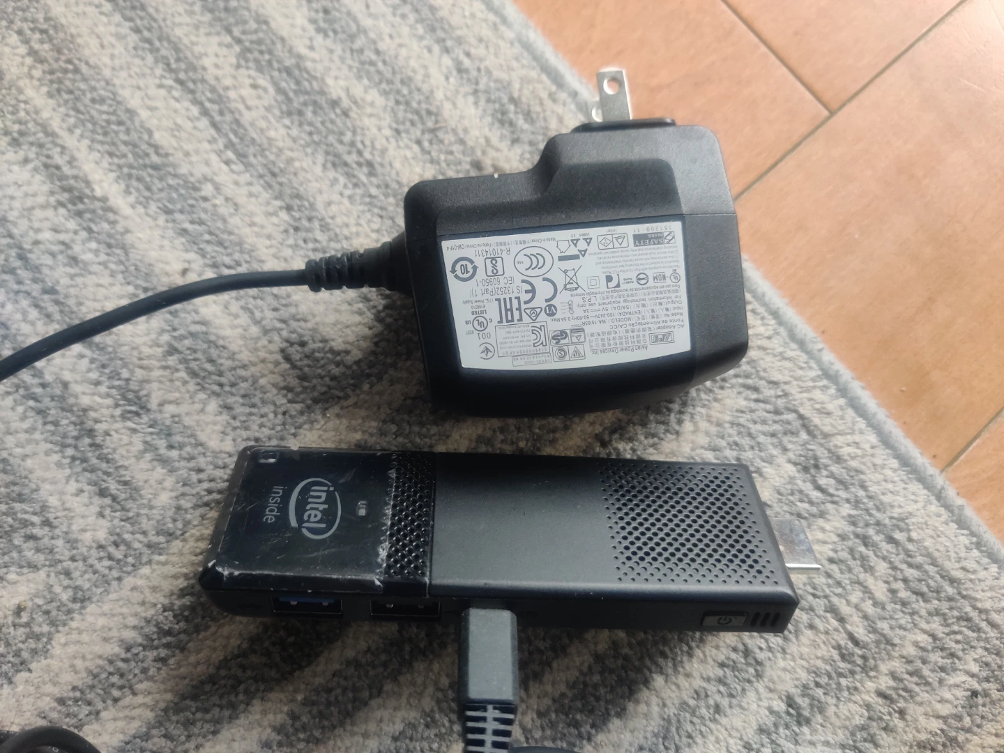 Intel Compute Stick STK1AW32SC