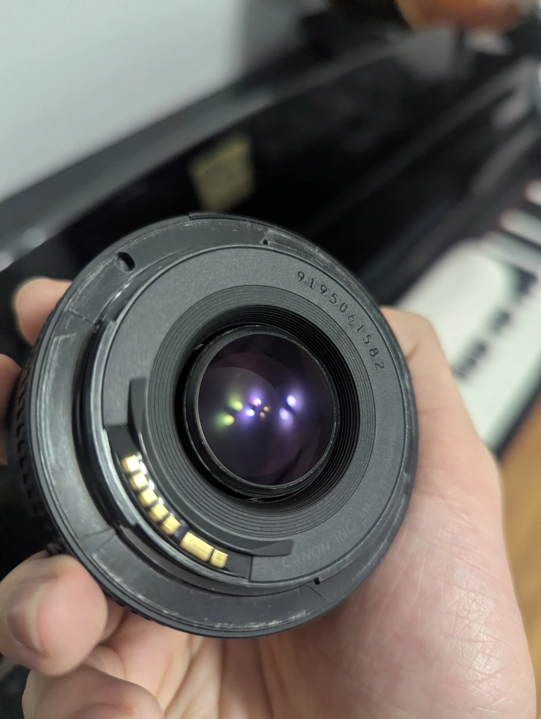 Canon EF 50mm f/1.8 II lens (AMAZING CONDITION) - photo 4