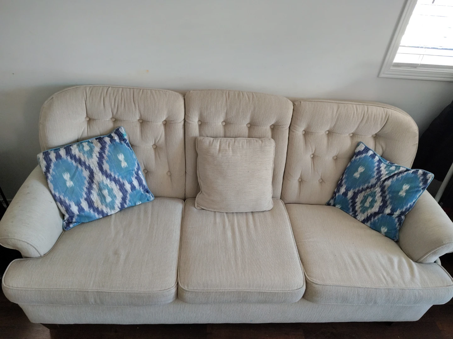 Cream Sofa - photo 2
