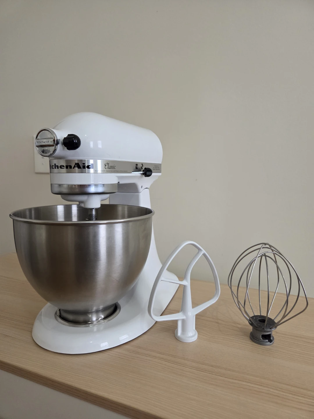 KitchenAid Classic Series 4.5-Quart Stand Mixer