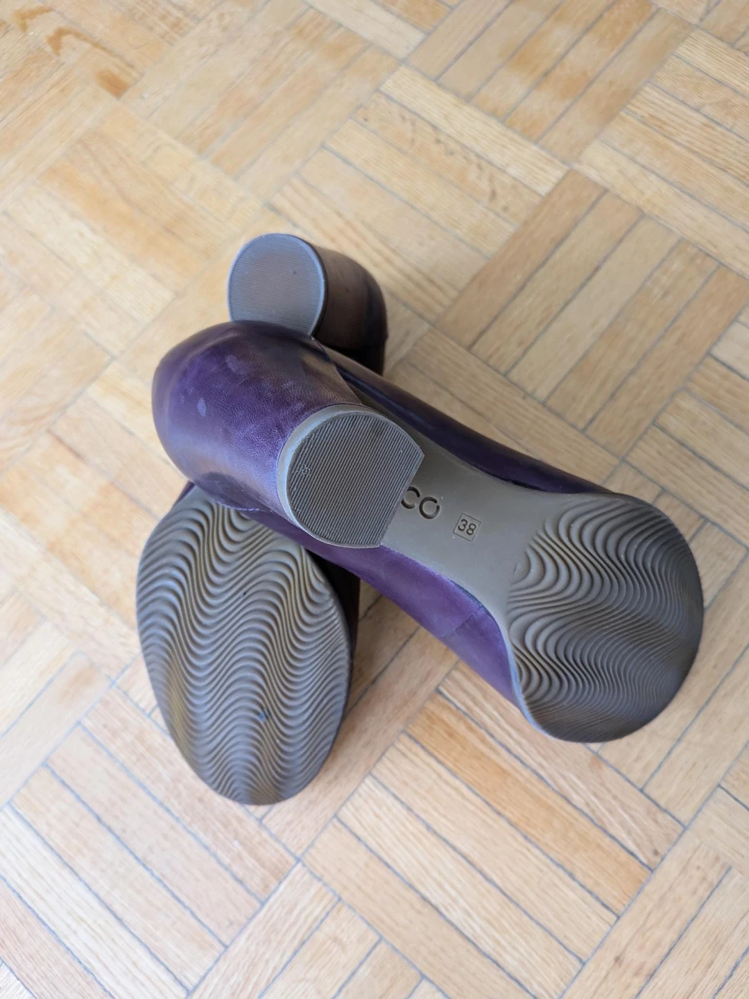 Ecco Women's Purple Heels Size 38 - photo 3