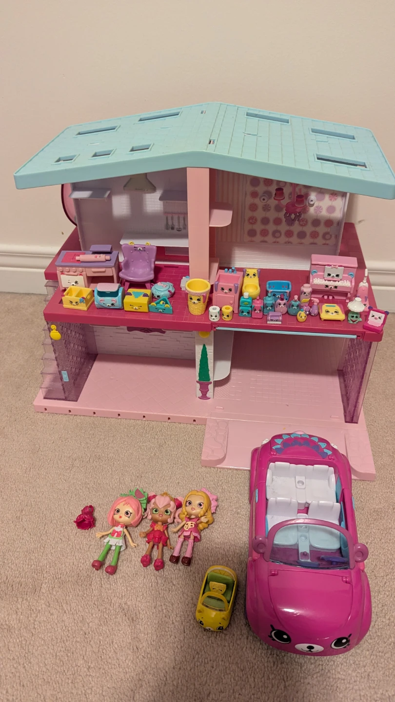 Shopkins Shoppies House Playset with Car & Accessories