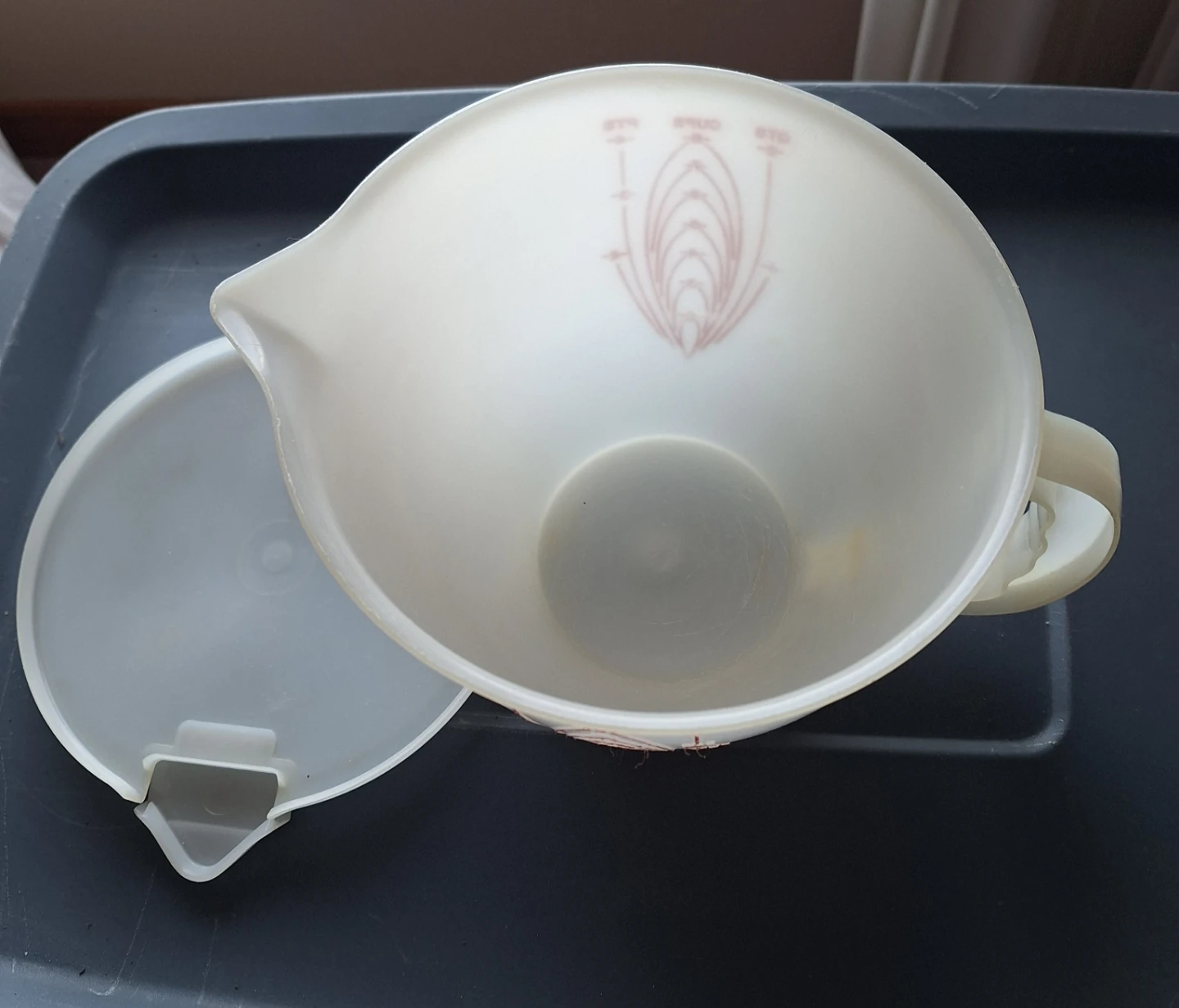 Vintage Tupperware Mix-N-Stor Pitcher/Batter Bowl with Lid - photo 2
