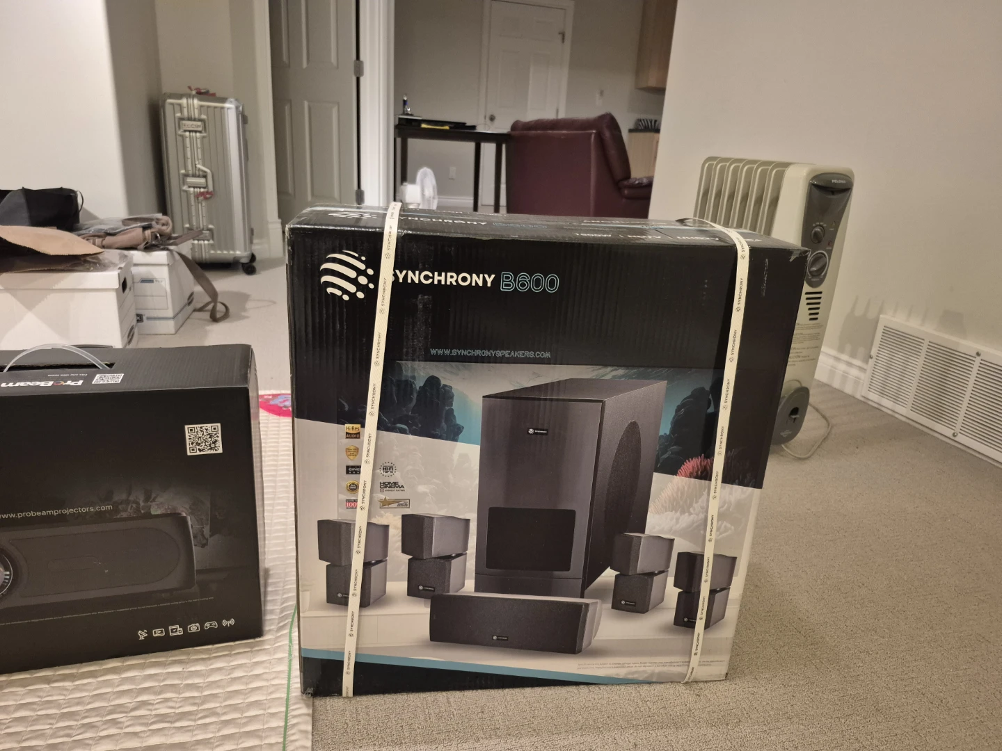 Synchrony B600 Home Theatre Speaker System - New in Box!