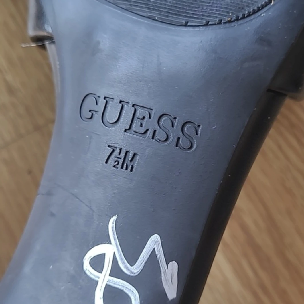 Guess Black Heels - Size 7.5M - photo 5