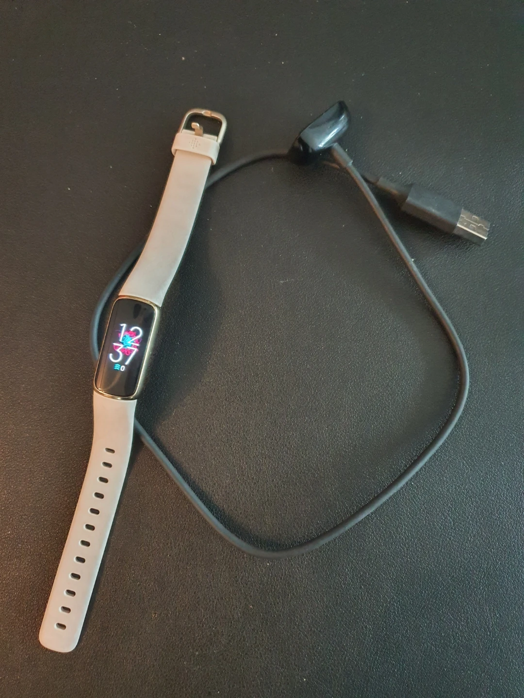 Fitbit Luxe Fitness Tracker with Charger