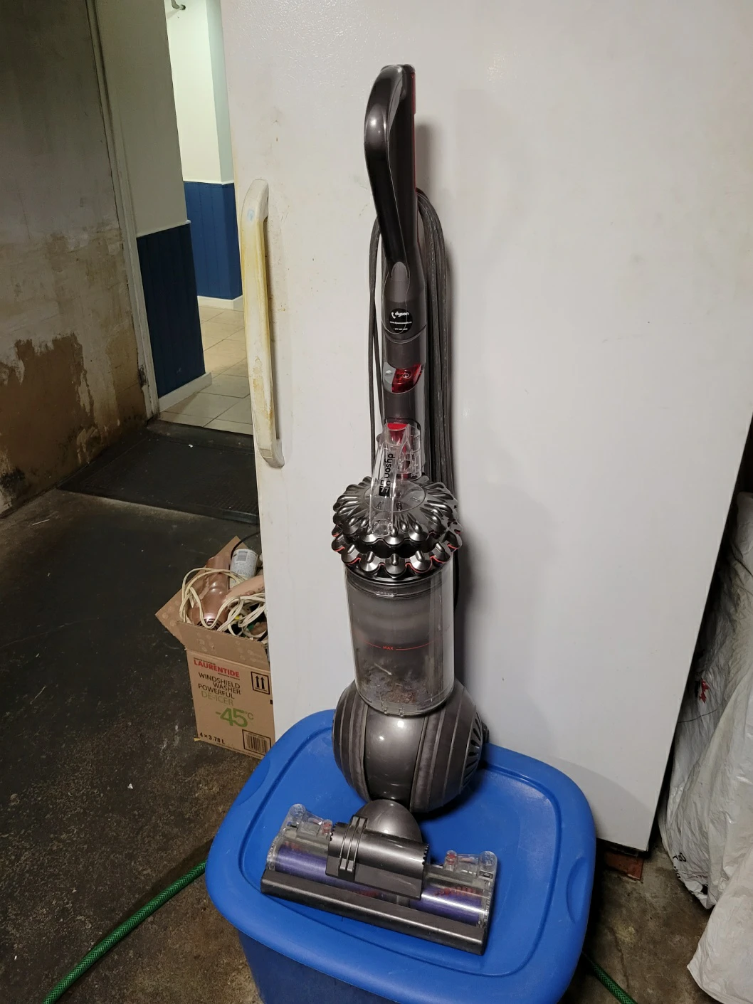 Dyson Cinetic DC77 Vacuum Cleaner