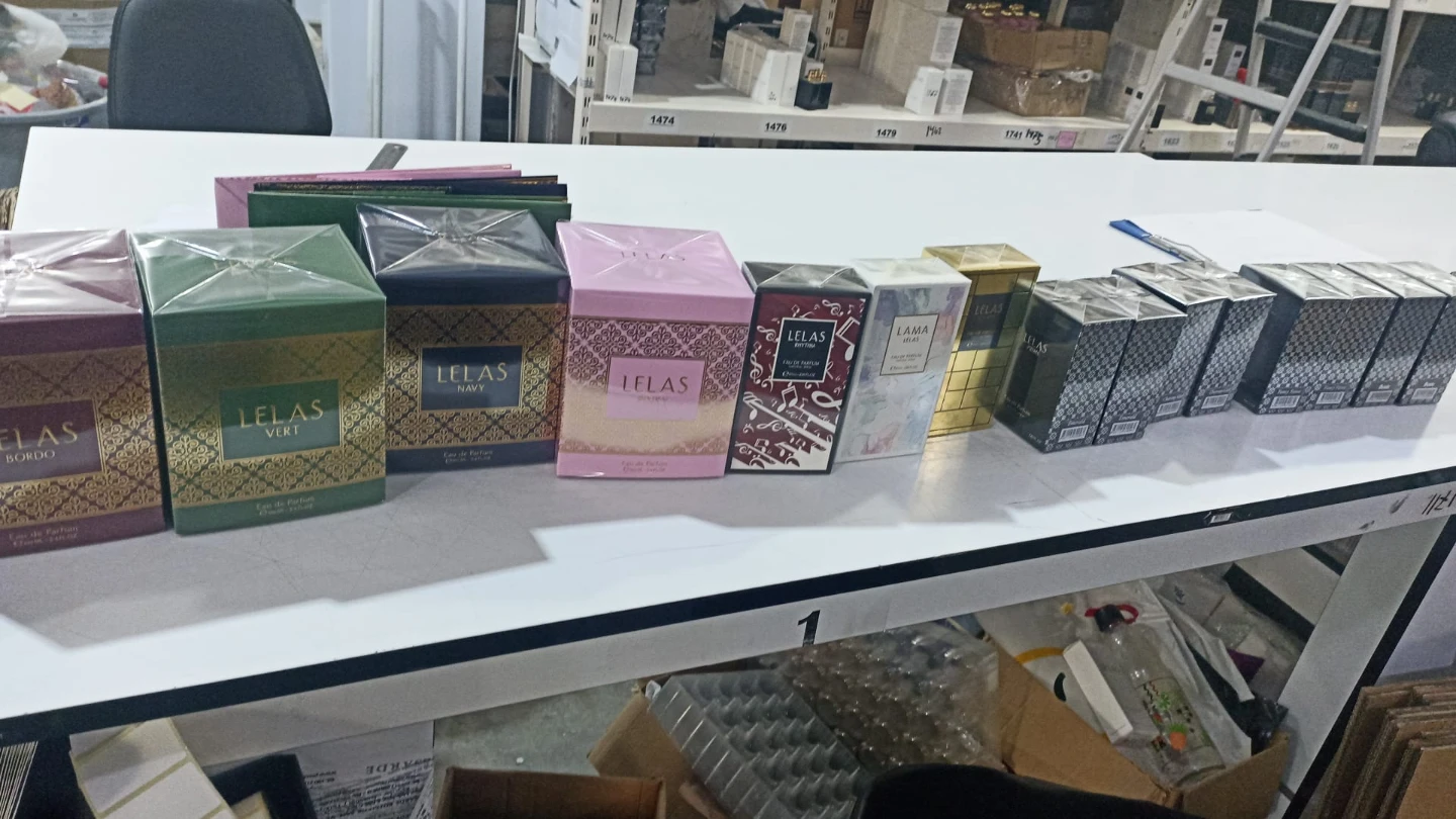 LELAS Eau de Parfum - Bordo, Vert, Navy, and more