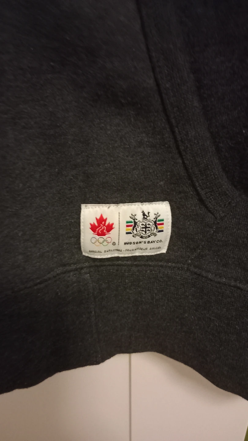 Hudson's Bay Co. Canada Hoodie - photo 2