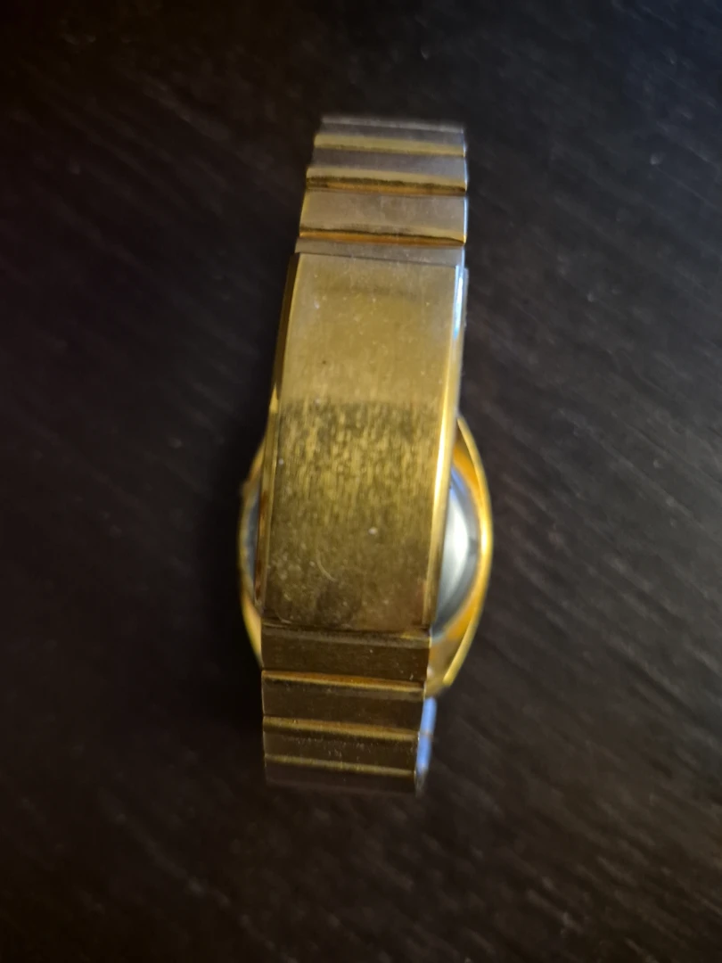 Gold Digital Watch - photo 3
